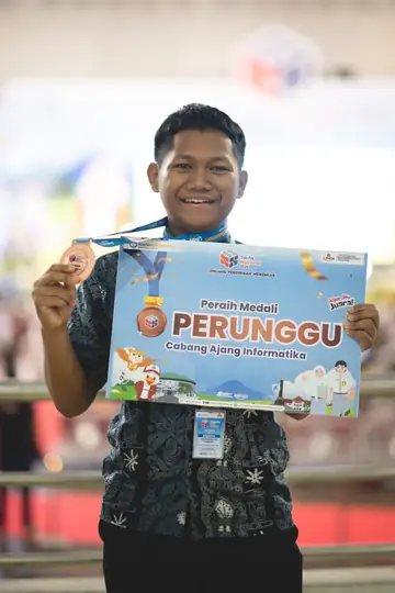 Abrisam Bagus Nugroho, peraih medali perunggu OSN Informatika 2026 dari SMA Islam Nurul Fikri