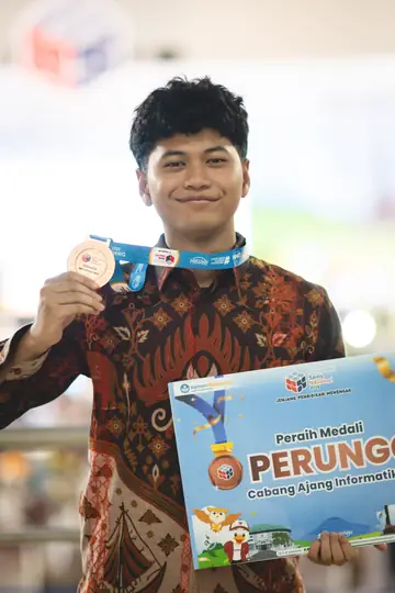 Raditya Ananta Noorkhairan, peraih medali perunggu OSN Informatika 2026 dari SMA Al-Kautsar